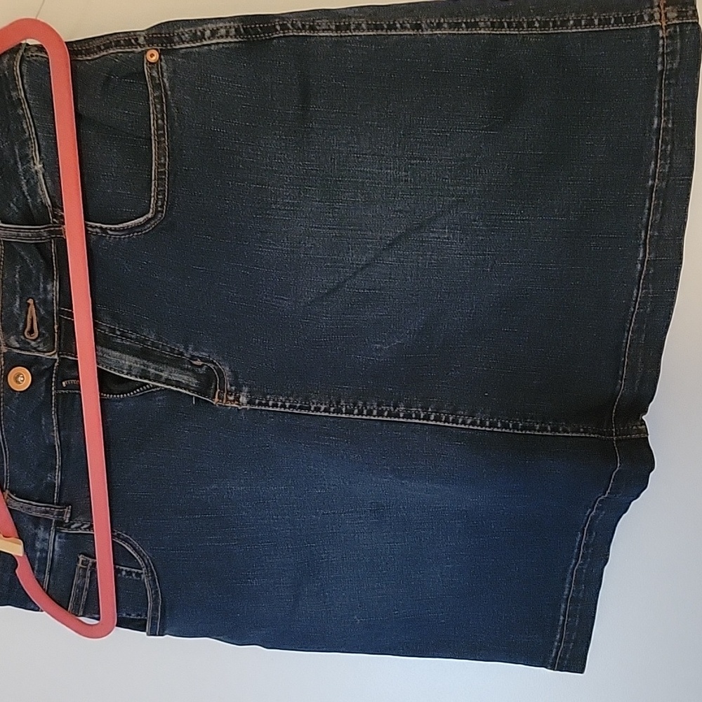 Jean skort